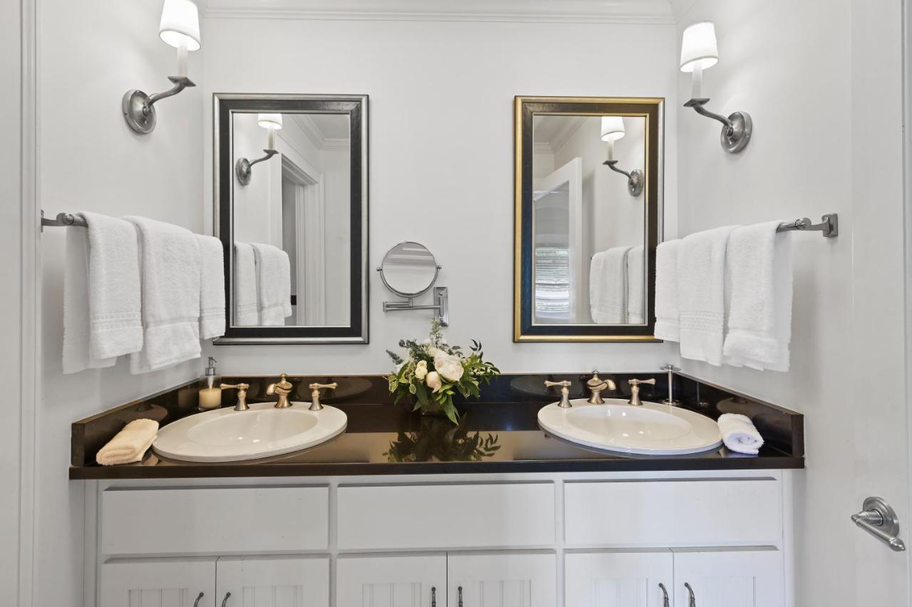 The James Madison Inn Экстерьер фото
